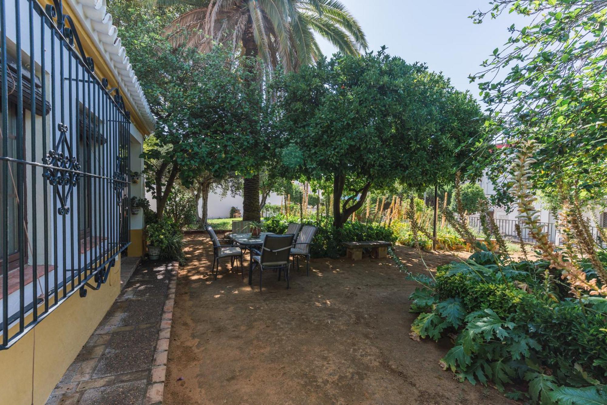 Casa El Jardin Villa Espartinas Luaran gambar